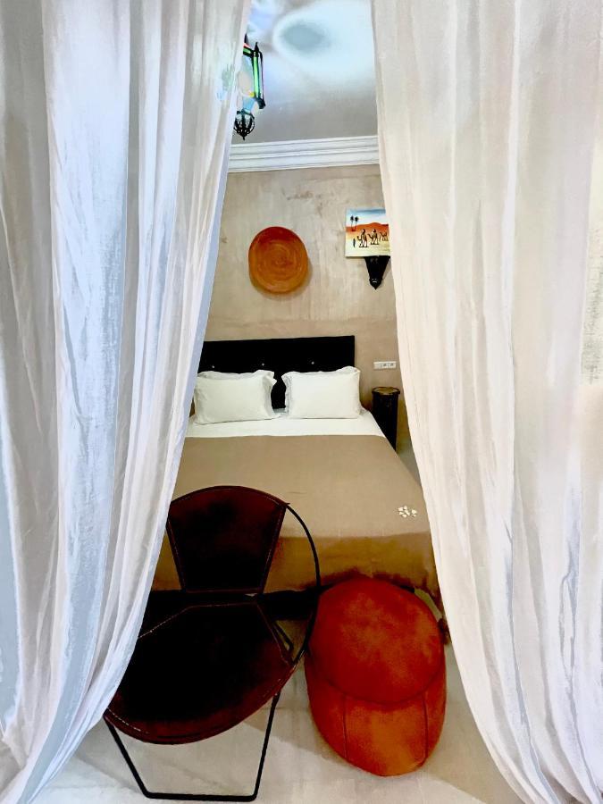 Riad Les Miroirs Marrakesh Exteriör bild