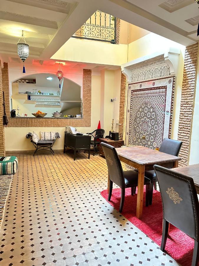 Riad Les Miroirs Marrakesh Exteriör bild